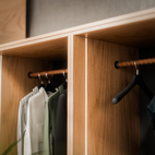 Wardrobe rod - leather